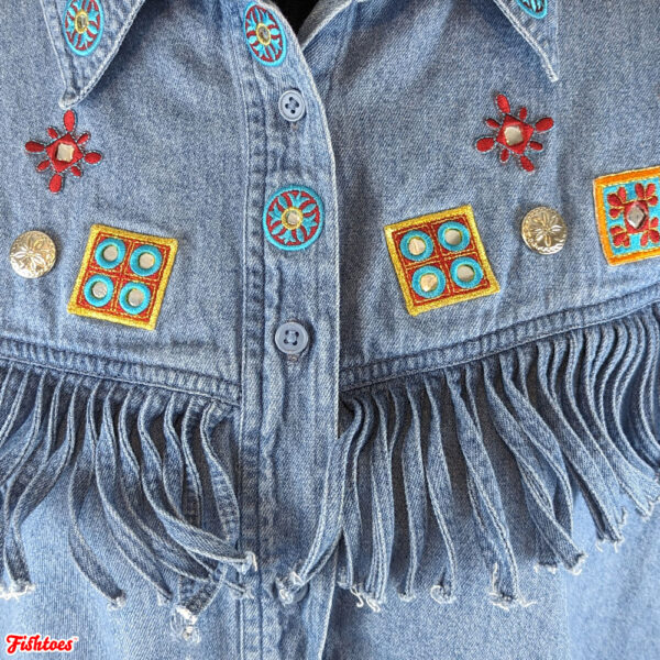 Vintage Jean Denim Embroidery Button Up Long Sleeve Shirt Country Cowgirl Rodeo Thrift