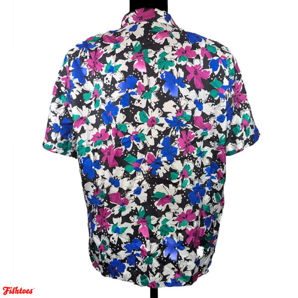 Vintage 80's Impressions Of California Polyester Floral Flower White Black Pink Blue Green Button Up Short Sleeve Shirt Women's Size 8 Medium